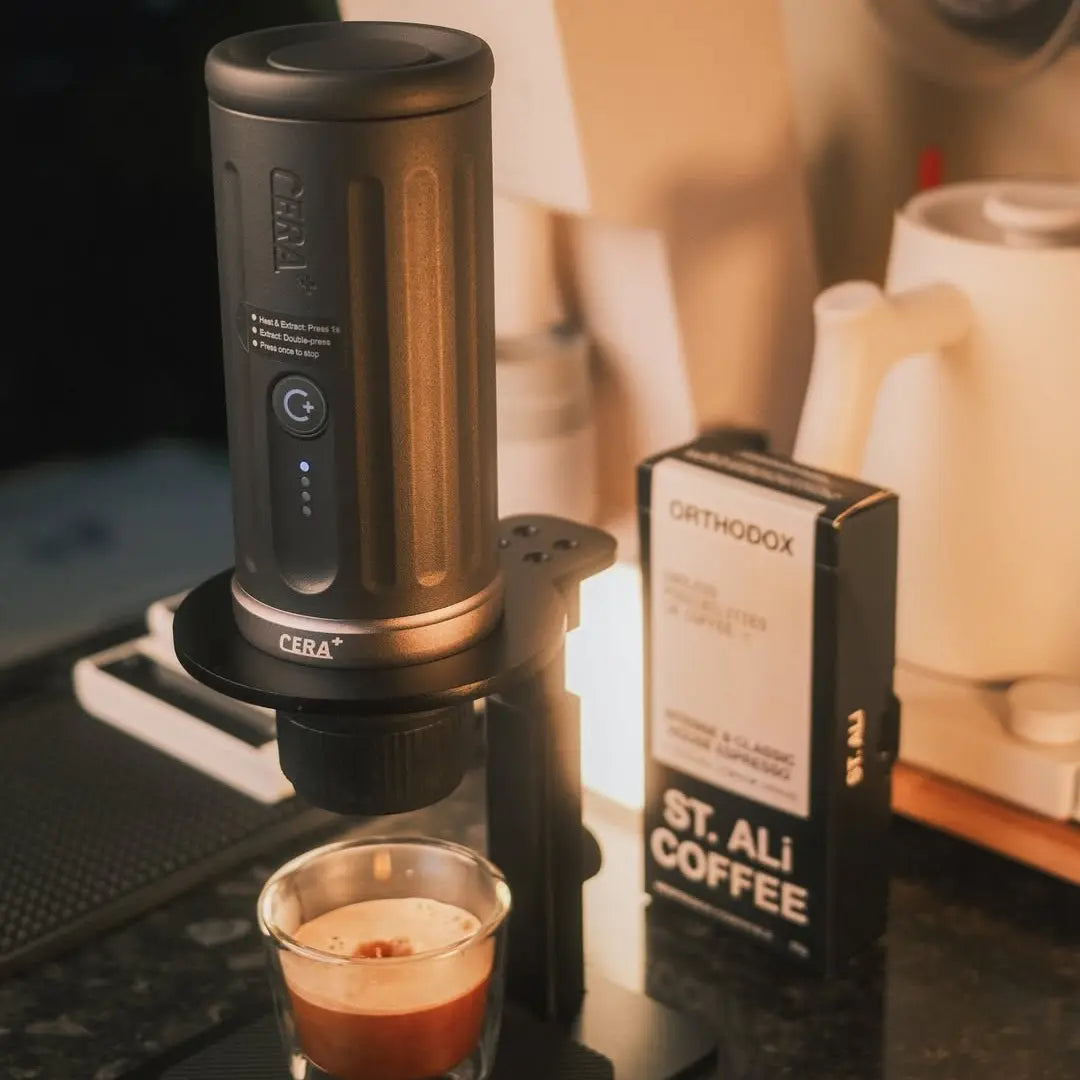 CERA+ SD01 stand shown supporting a portable brewer in a home coffee setup