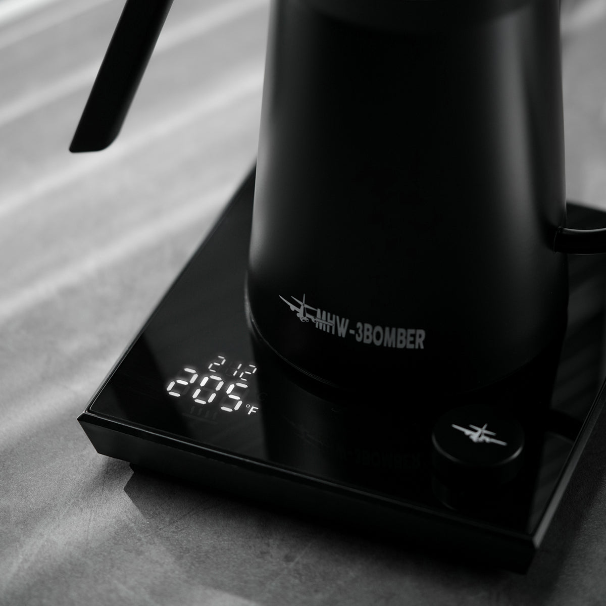 MHW-3BOMBER Assassin kettle digital control detail