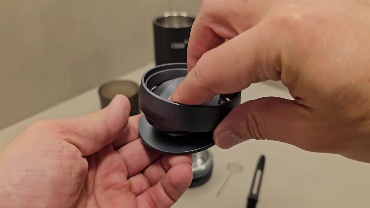 CERA+ PCM04A black portable espresso machine — filter basket assembly