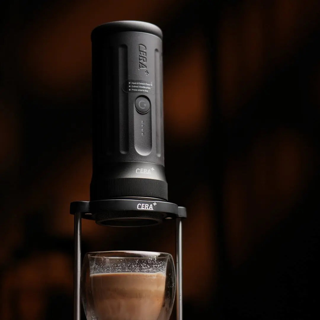 CERA+ SD01 stand with a CERA portable brewer, product use view