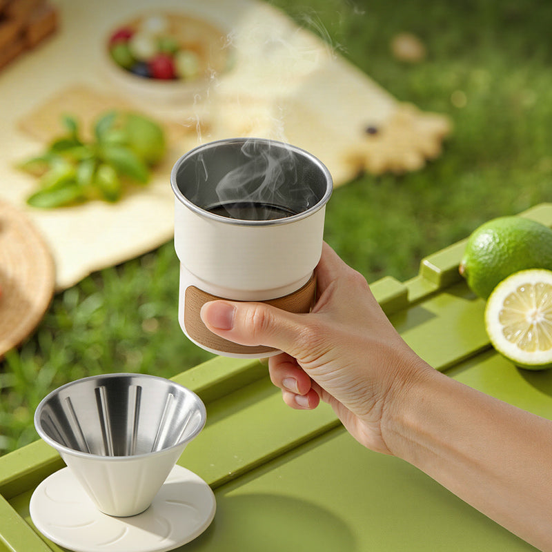 CLITON CL-CFS23 white brewing cup and stainless dripper in outdoor use