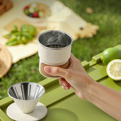 CLITON CL-CFS23 white brewing cup and stainless dripper in outdoor use