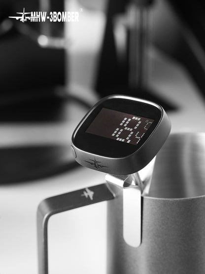 CT5602 digital display clipped to a milk pitcher