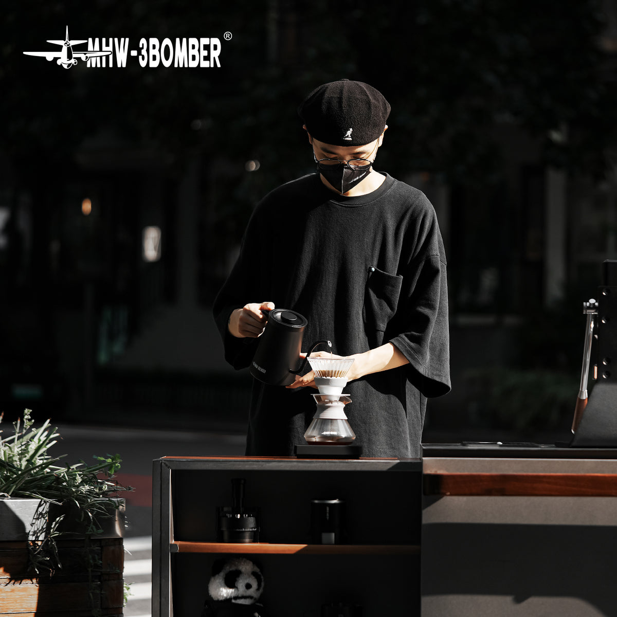 G5192 server shown in a brewing scene; pictured setup may not represent package contents