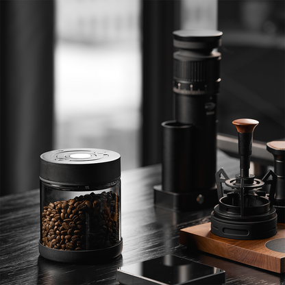 IKAPE black 250g electric vacuum coffee bean canister, photograph 6