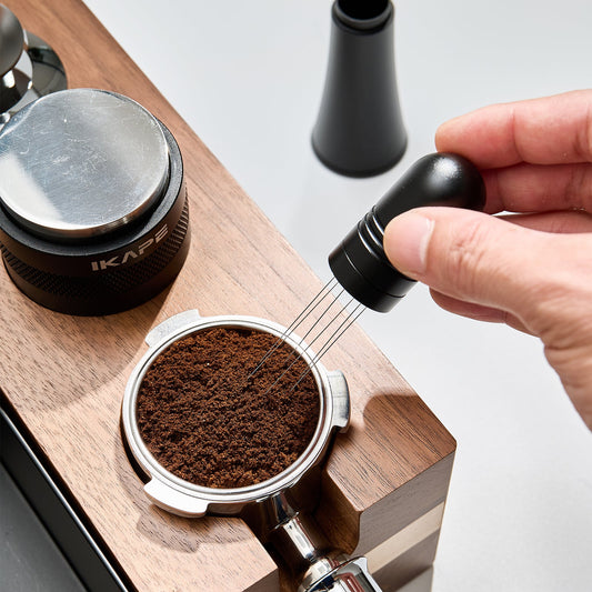 IKAPE Black WDT tool with stand WTDV1XmyHei, in use; portafilter excluded