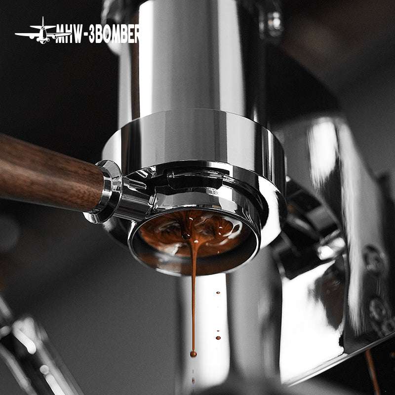 MHW-3BOMBER FB5635 silver JusBean 18 g basket during espresso extraction; machine and portafilter not included