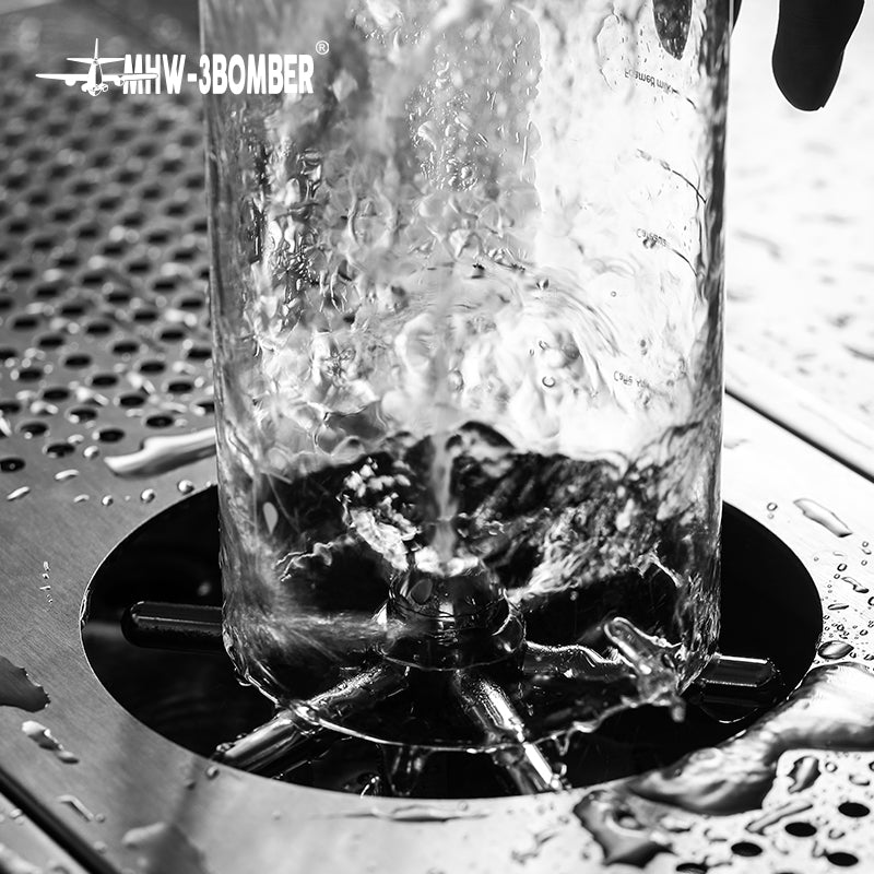 MHW-3BOMBER CW5425 cup rinser spraying water during rinsing