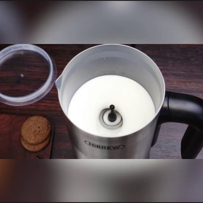 HiBREW M3A Silver – whisk operating inside the jug