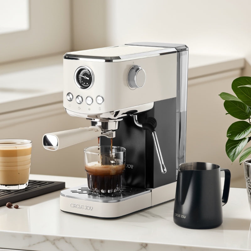 Circle Joy CJ-KFJ01 espresso machine extracting coffee on a counter