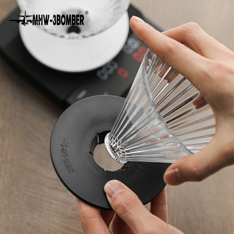 MHW-3BOMBER FC5873B Elf Glass Dripper — assembling the clear glass bowl and black base