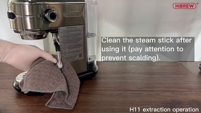 HiBREW H11 Basic Silver — cleaning the steam wand after use