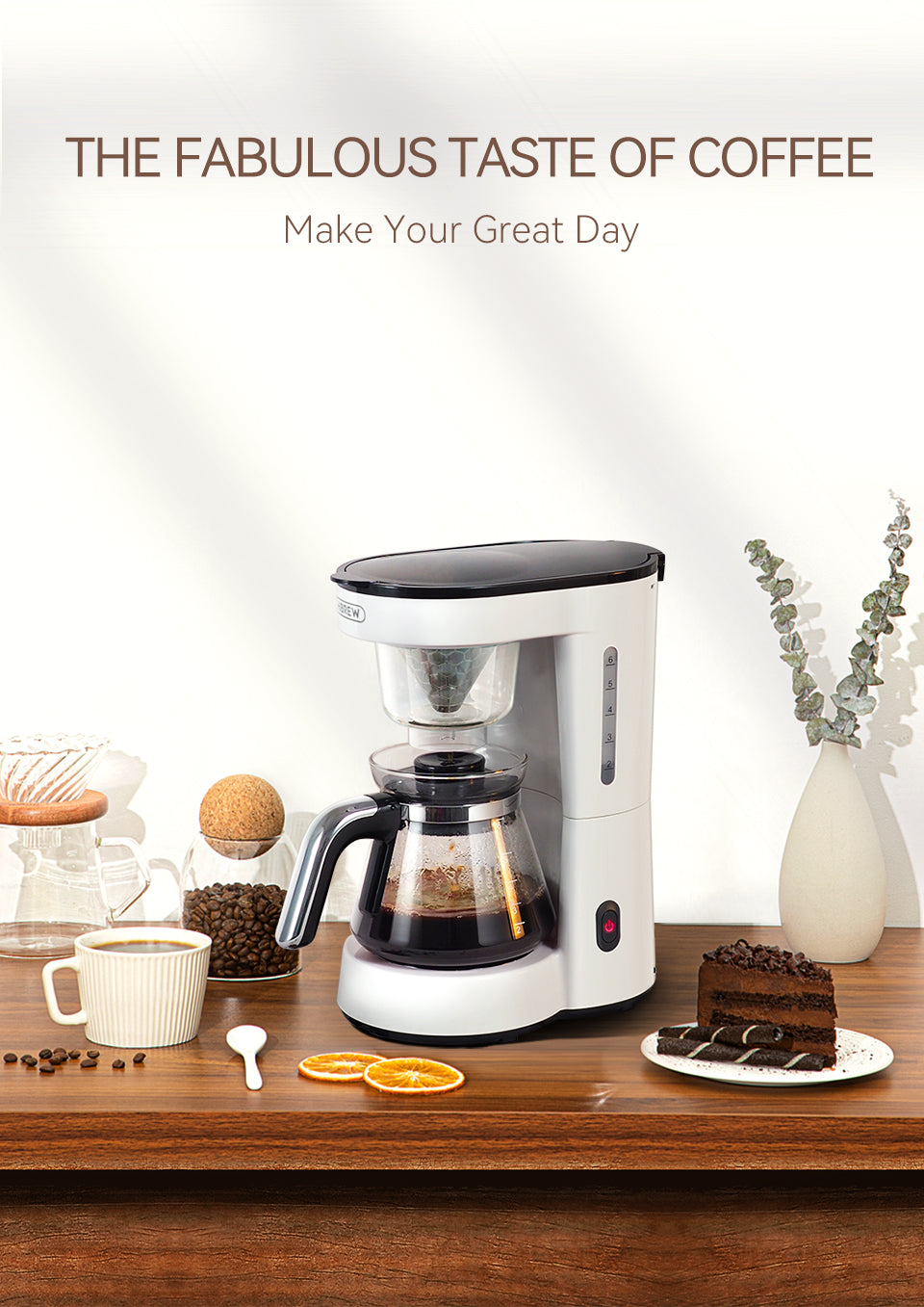 HiBREW H12 White / EU: white machine and carafe on a sideboard