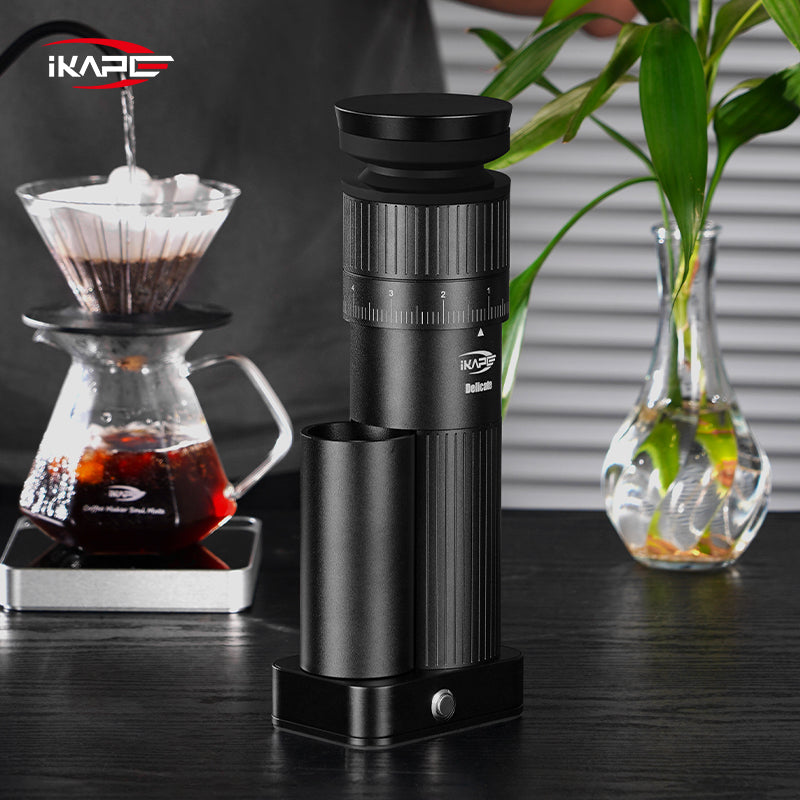 IKAPE MdjV1MG0209Hei_6X black plug-in electric grinder, manufacturer real scene 4; other equipment and props excluded