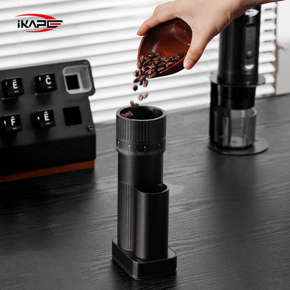 IKAPE MdjV1MG0209Hei_6X black plug-in electric grinder, manufacturer real scene 6; other equipment and props excluded