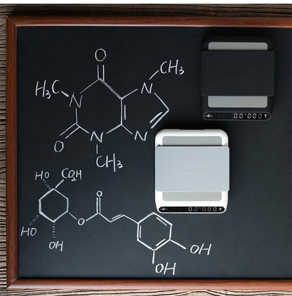 MHW-3BOMBER ES5485W white and ES5486B black Formula scales — two listed colours displayed on a chalkboard, one scale per selected variant