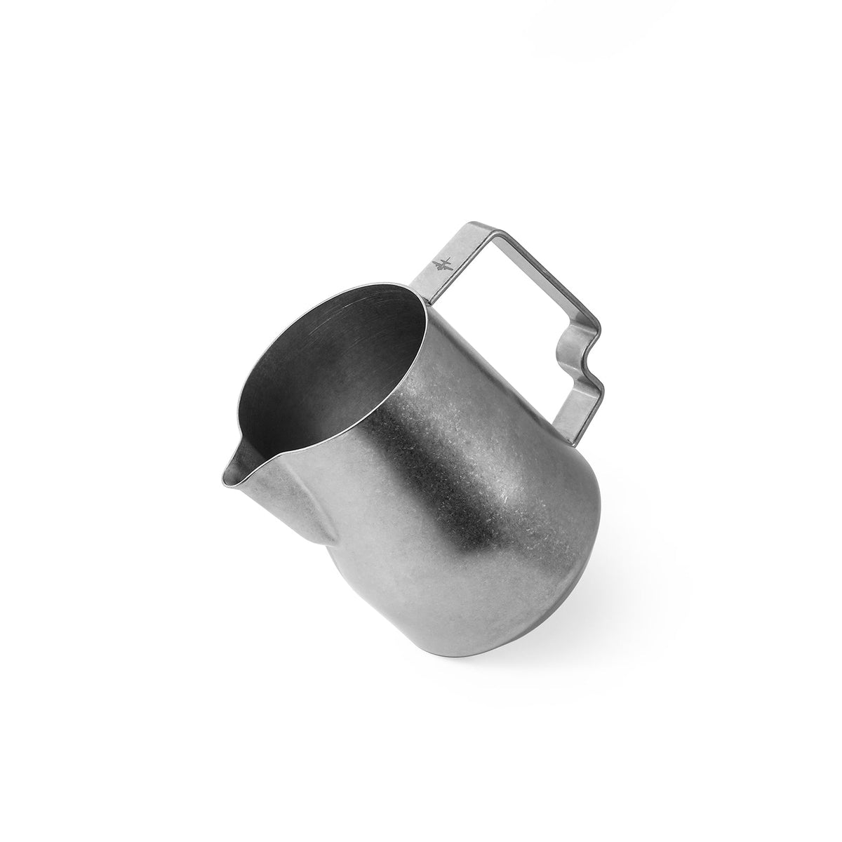 MHW-3BOMBER Turbo 450ml Silver Spot milk pitcher, interior and pouring spout