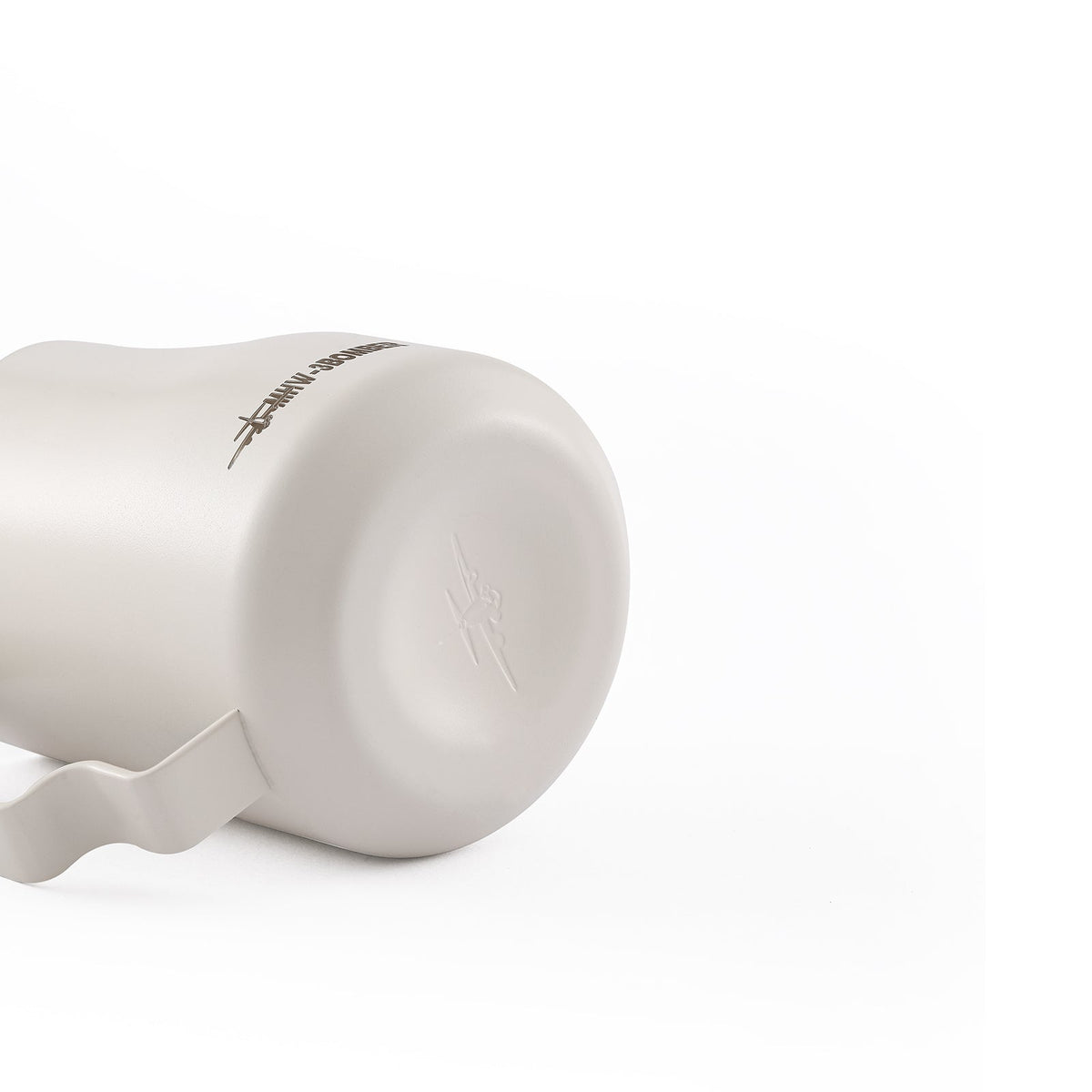 MHW-3BOMBER Turbo 450ml Off White milk pitcher, base detail
