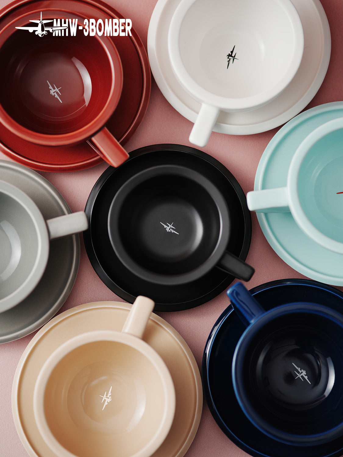 MHW-3BOMBER Sawada — 280 ml seven-colour cup and saucer comparison, one photograph; drinks, decoration and other tools are scene props