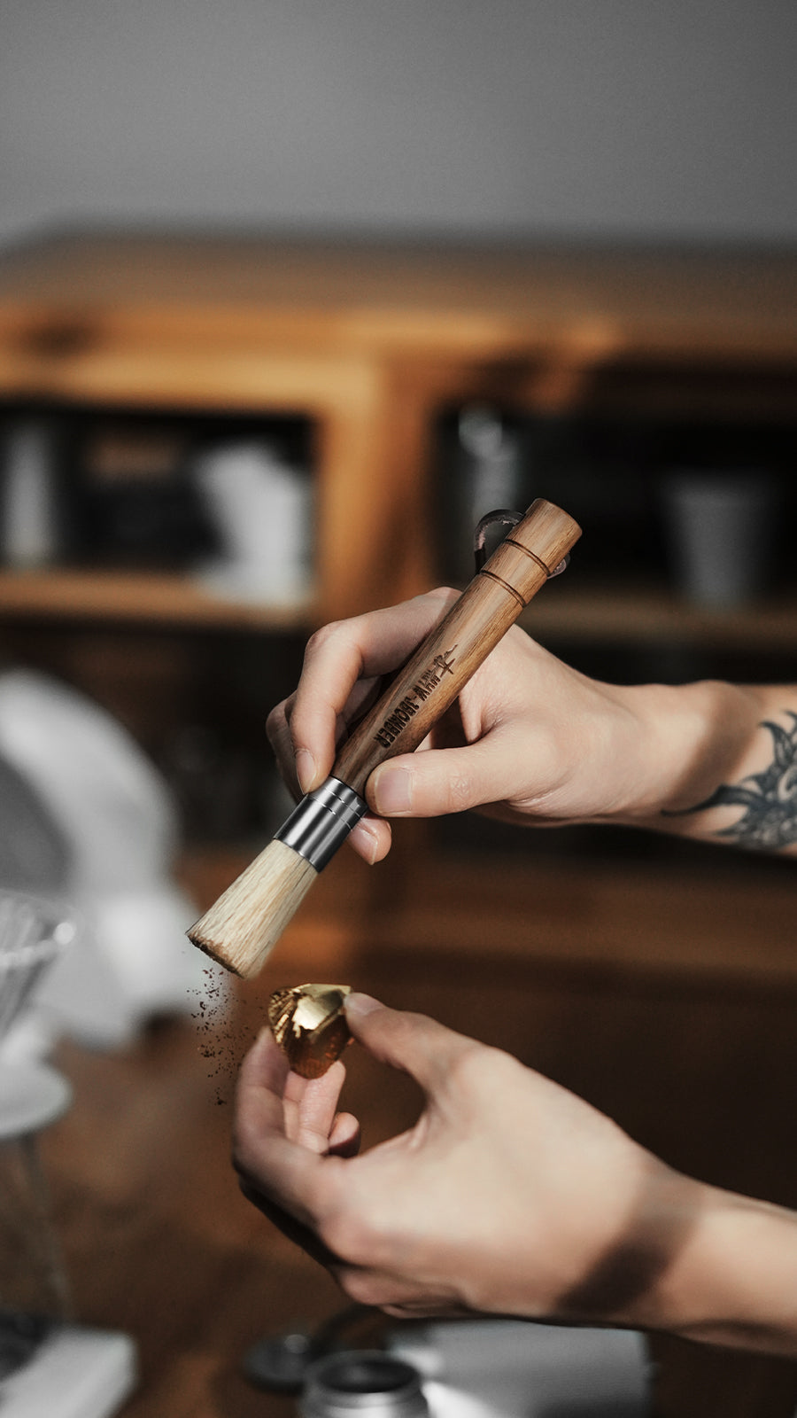 MHW-3BOMBER Wings brush cleaning a small espresso tool